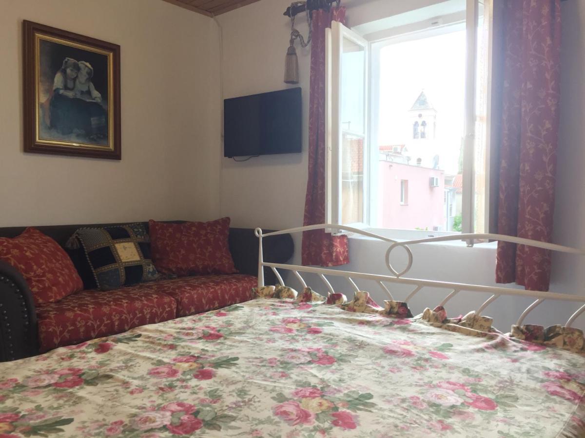 Apartamento Vintage House For Rent 60M From Sea Baška Voda Exterior foto