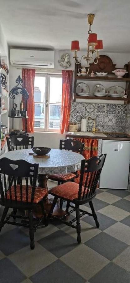 Apartamento Vintage House For Rent 60M From Sea Baška Voda Exterior foto